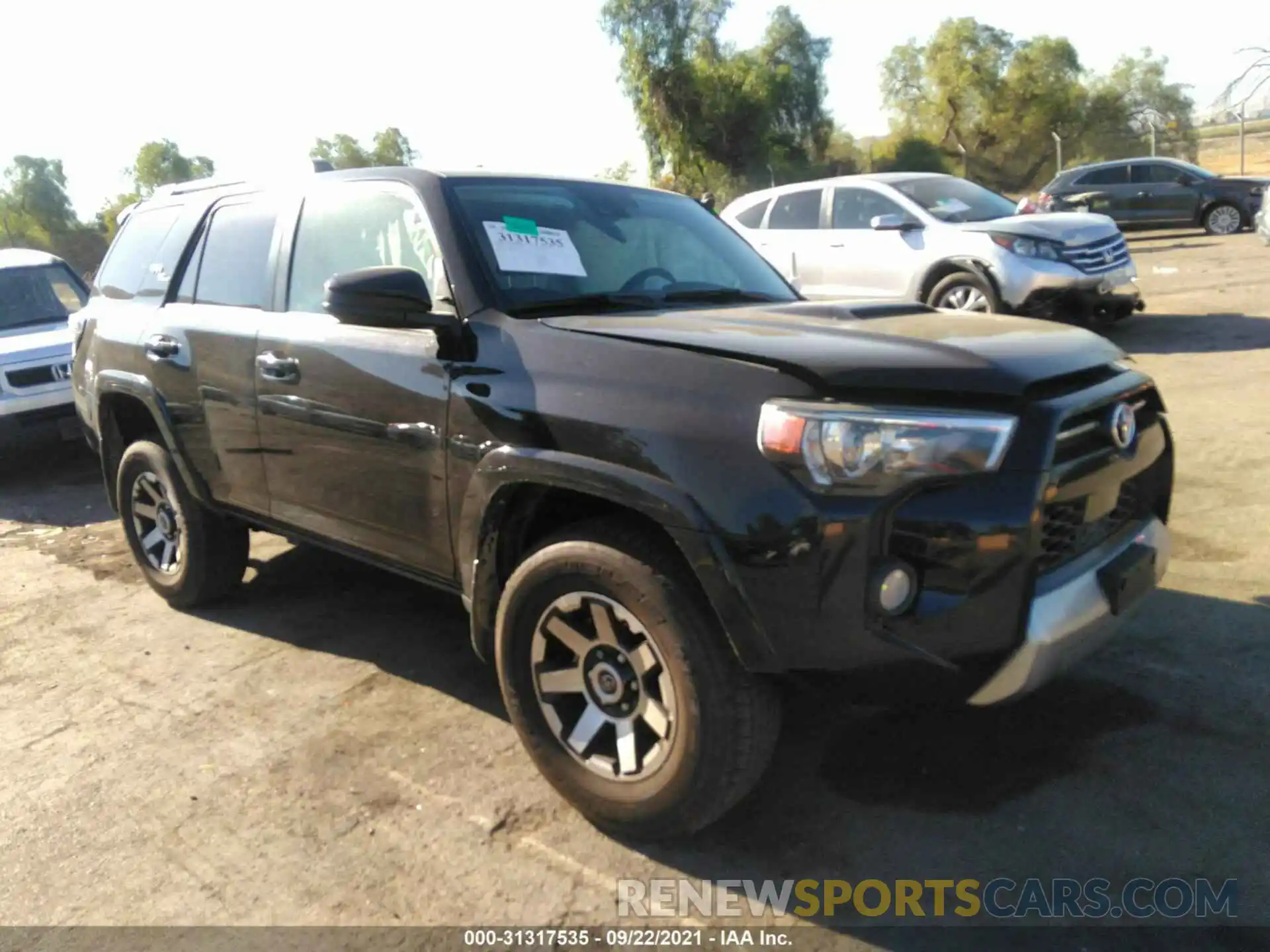 1 Photograph of a damaged car JTEBU5JR9L5746537 TOYOTA 4RUNNER 2020