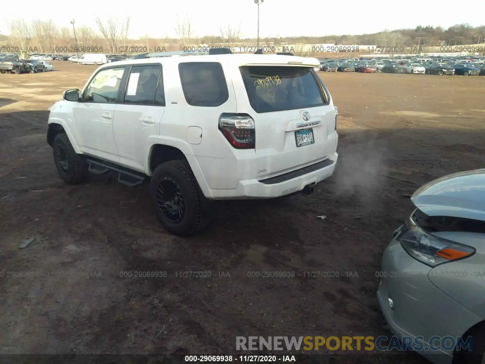 3 Photograph of a damaged car JTEBU5JR9L5748496 TOYOTA 4RUNNER 2020