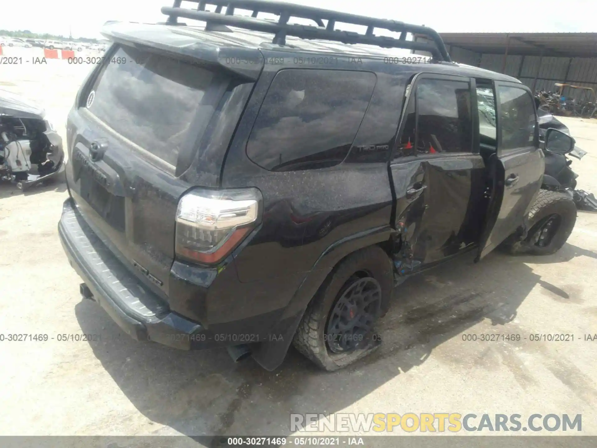 4 Фотография поврежденного автомобиля JTEBU5JR9L5752368 TOYOTA 4RUNNER 2020