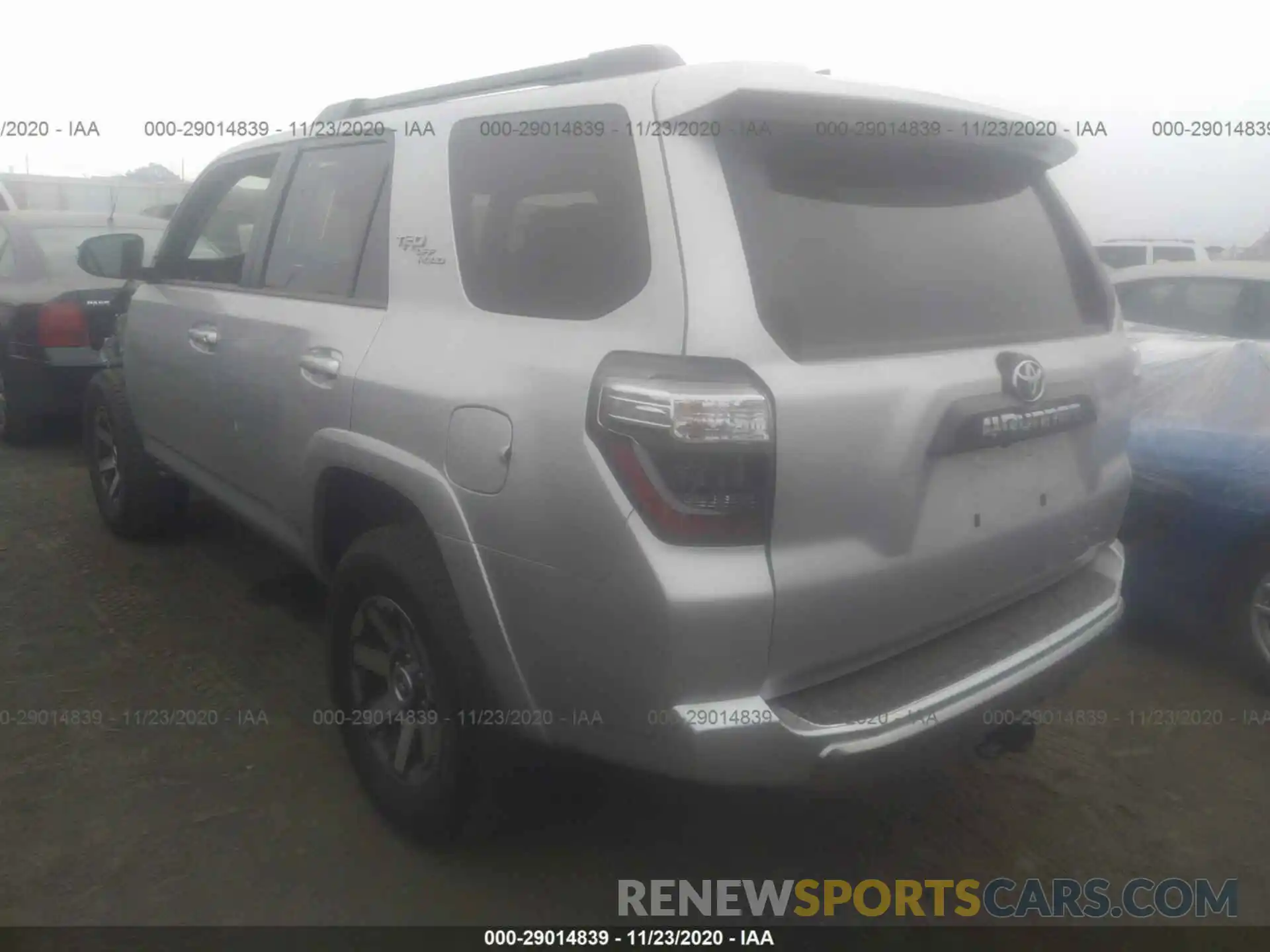 3 Photograph of a damaged car JTEBU5JR9L5754881 TOYOTA 4RUNNER 2020