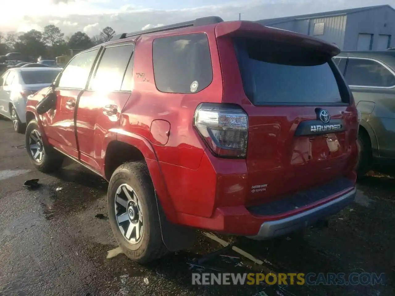 3 Photograph of a damaged car JTEBU5JR9L5755495 TOYOTA 4RUNNER 2020