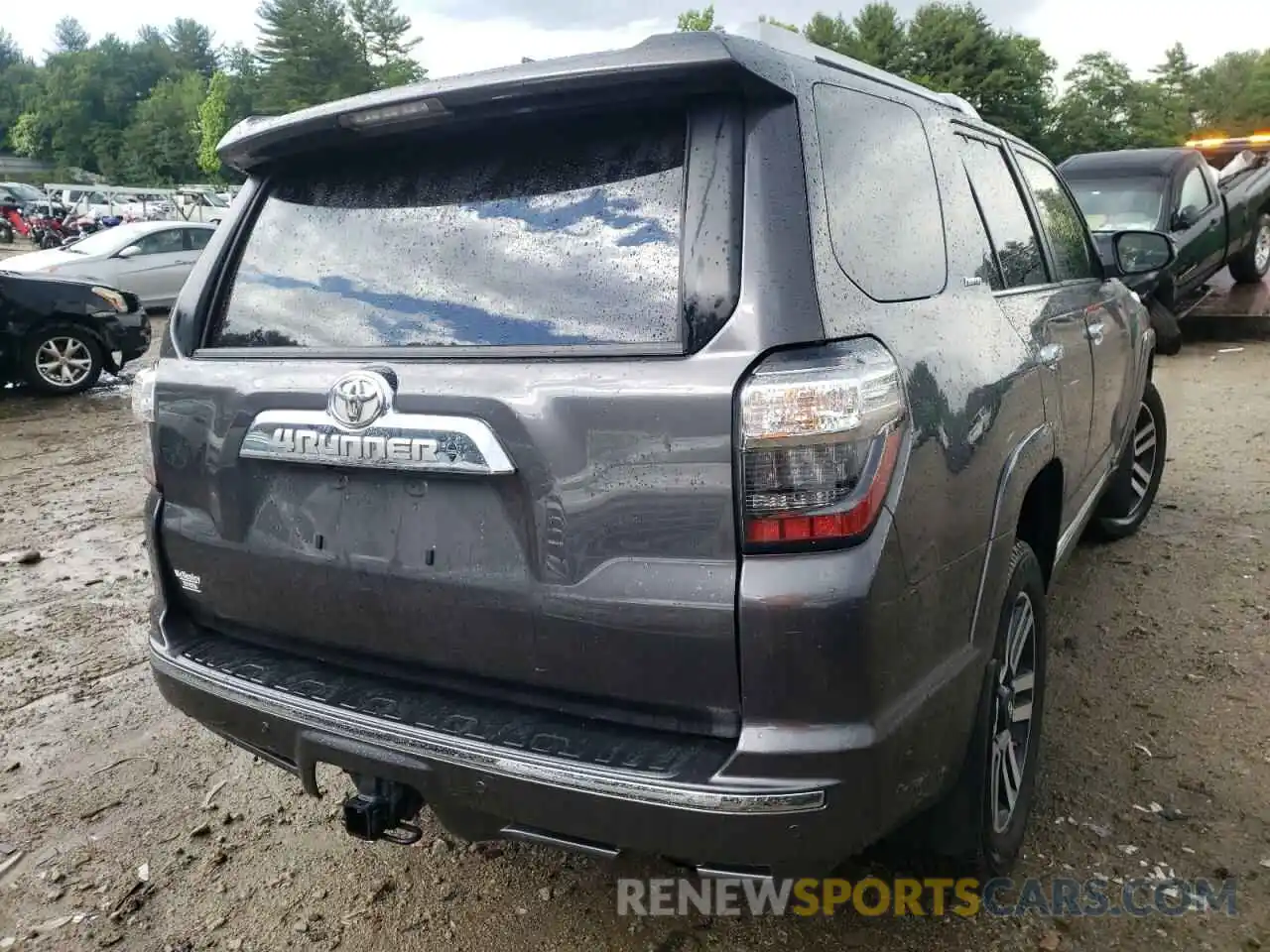 4 Photograph of a damaged car JTEBU5JR9L5759112 TOYOTA 4RUNNER 2020