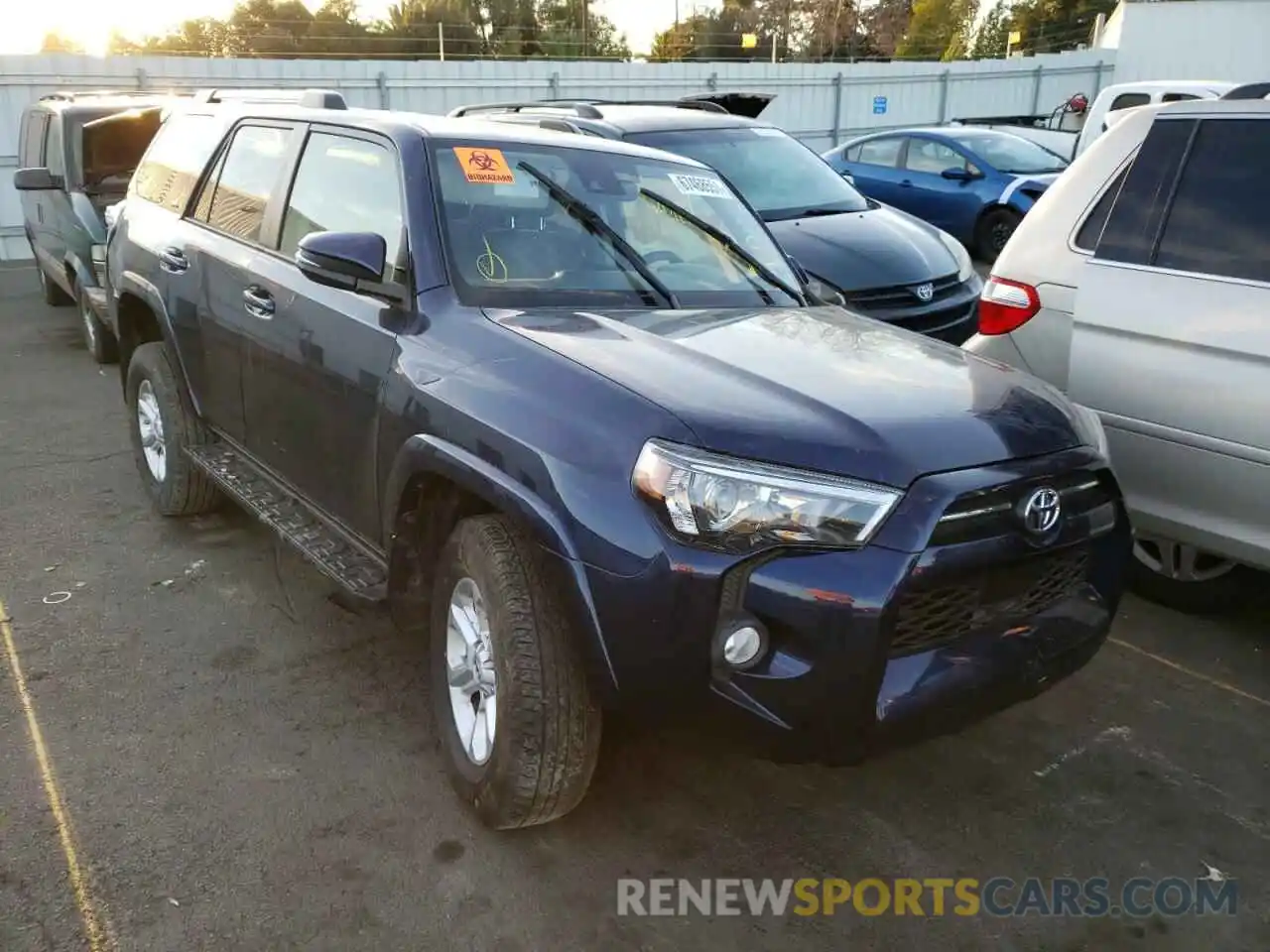 1 Photograph of a damaged car JTEBU5JR9L5760048 TOYOTA 4RUNNER 2020