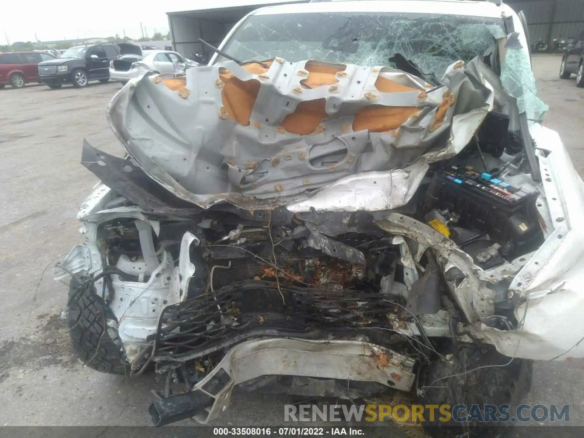 10 Photograph of a damaged car JTEBU5JR9L5760891 TOYOTA 4RUNNER 2020