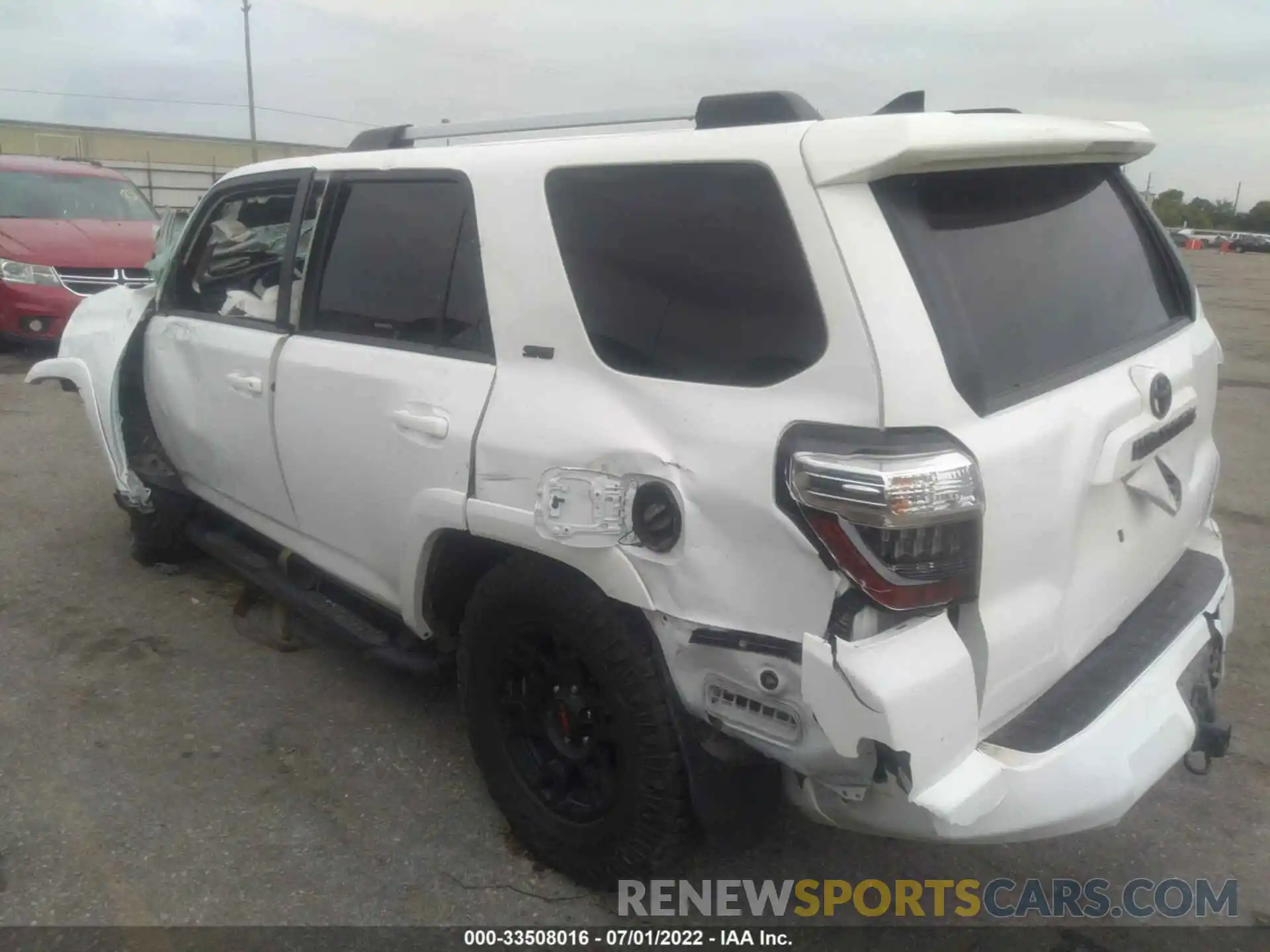 3 Photograph of a damaged car JTEBU5JR9L5760891 TOYOTA 4RUNNER 2020