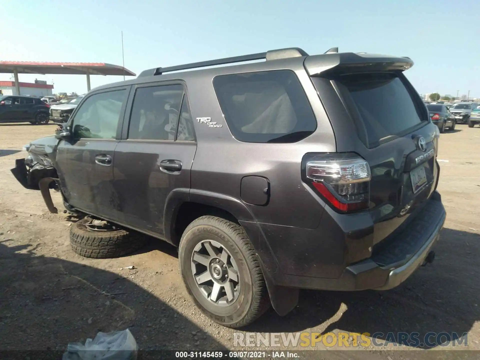 3 Фотография поврежденного автомобиля JTEBU5JR9L5766559 TOYOTA 4RUNNER 2020