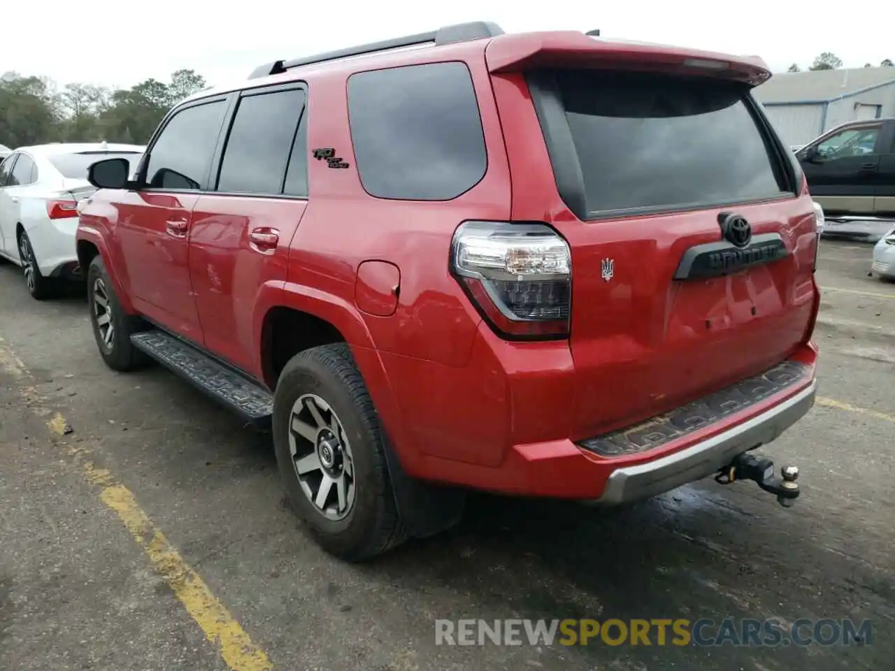 3 Photograph of a damaged car JTEBU5JR9L5767470 TOYOTA 4RUNNER 2020