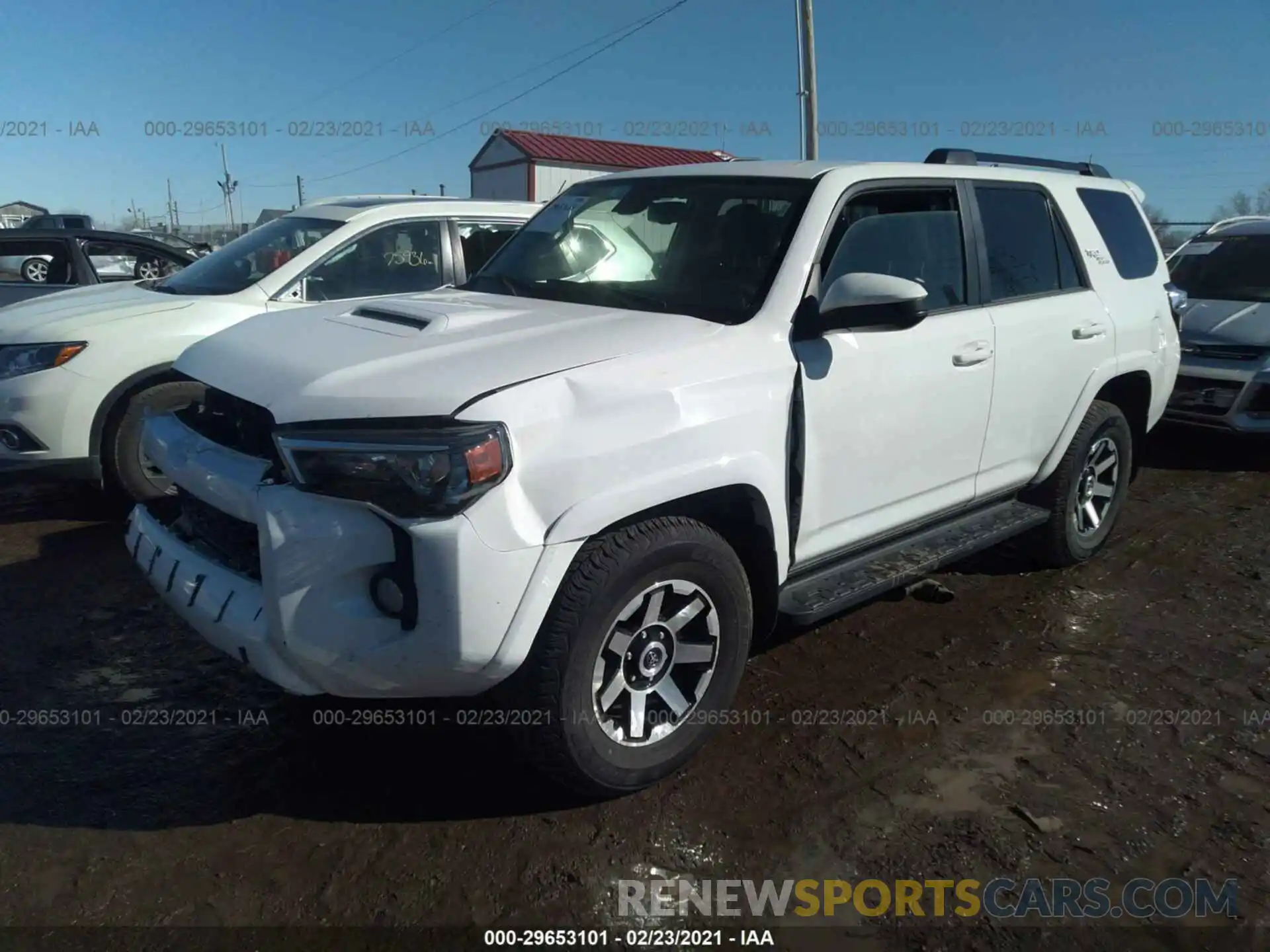 2 Photograph of a damaged car JTEBU5JR9L5771762 TOYOTA 4RUNNER 2020