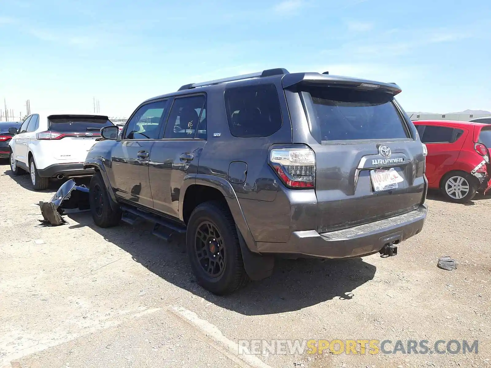 3 Photograph of a damaged car JTEBU5JR9L5771924 TOYOTA 4RUNNER 2020