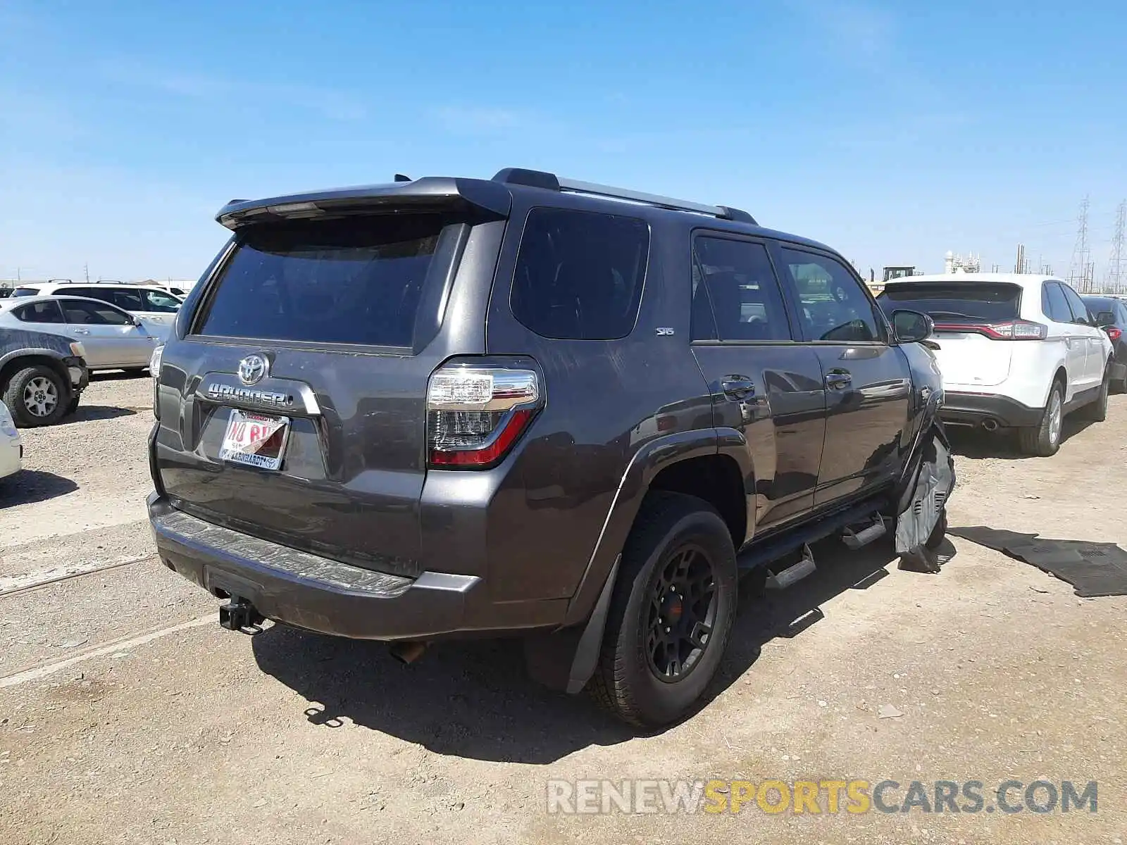 4 Photograph of a damaged car JTEBU5JR9L5771924 TOYOTA 4RUNNER 2020