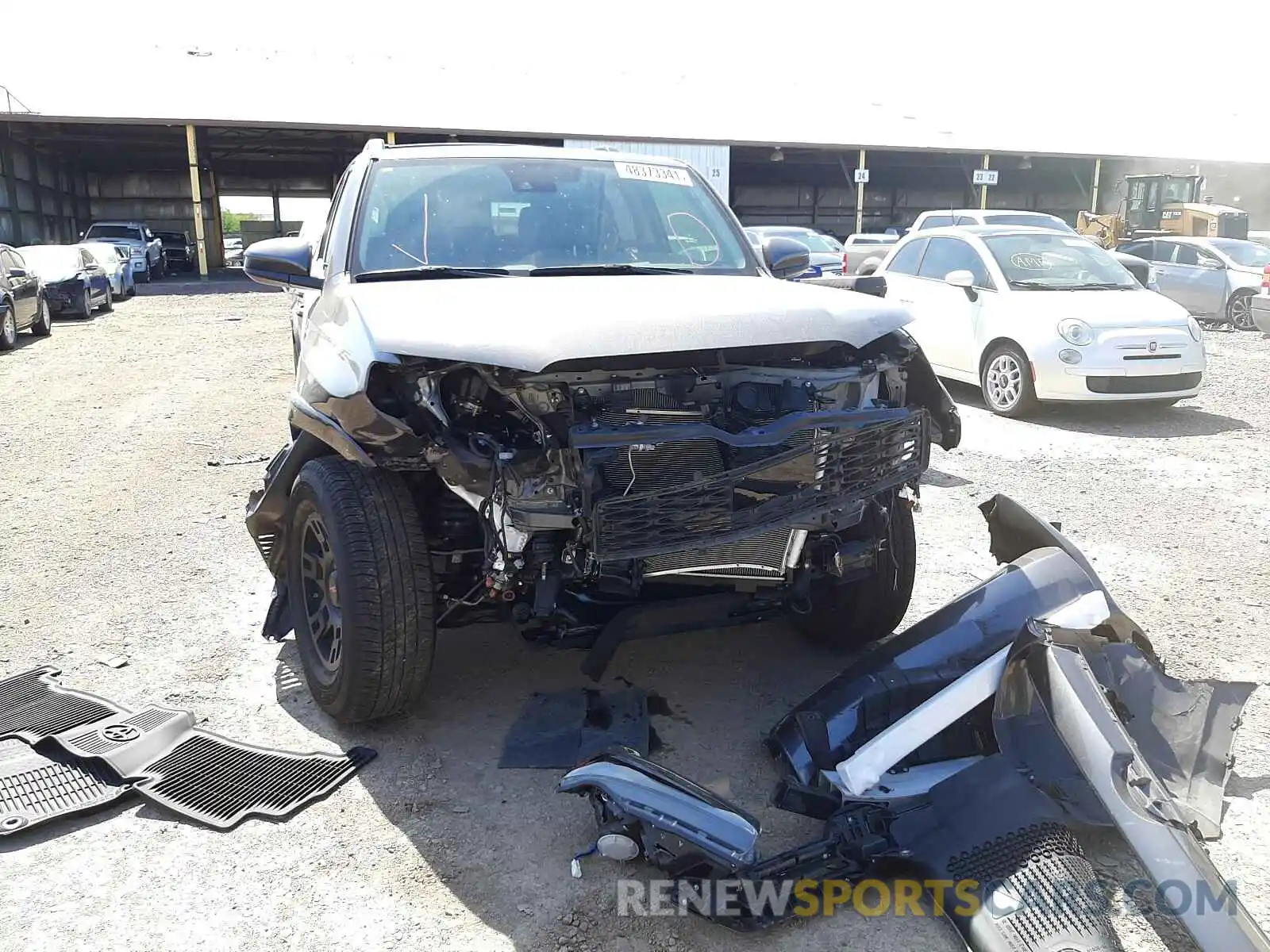 9 Photograph of a damaged car JTEBU5JR9L5771924 TOYOTA 4RUNNER 2020