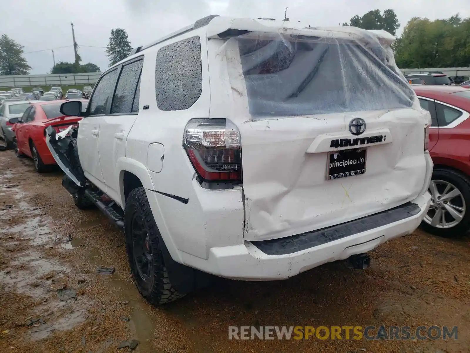 3 Photograph of a damaged car JTEBU5JR9L5772068 TOYOTA 4RUNNER 2020