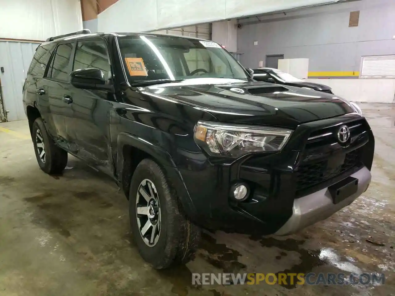 9 Photograph of a damaged car JTEBU5JR9L5774662 TOYOTA 4RUNNER 2020