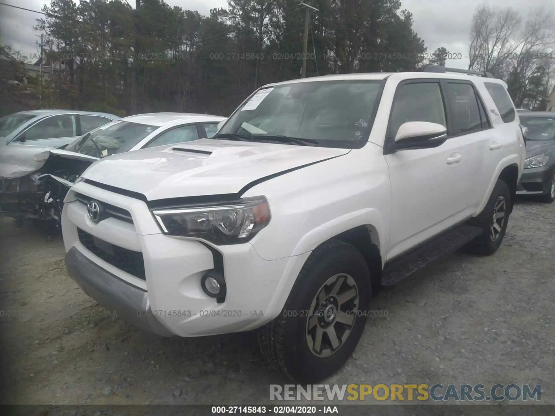 2 Photograph of a damaged car JTEBU5JR9L5774869 TOYOTA 4RUNNER 2020