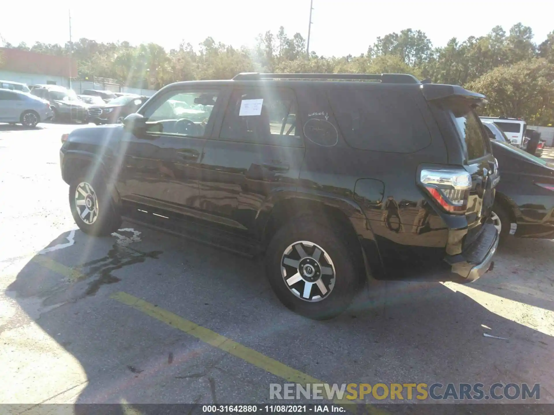 3 Photograph of a damaged car JTEBU5JR9L5777867 TOYOTA 4RUNNER 2020