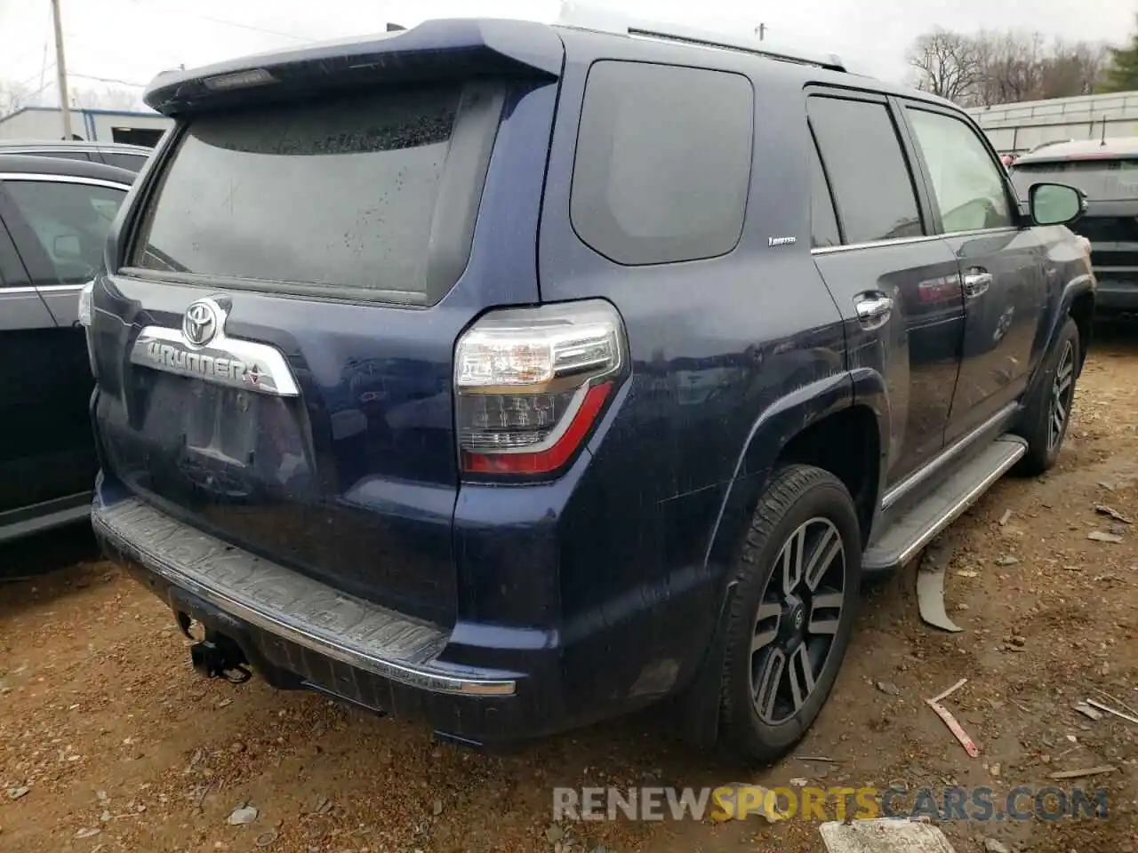 4 Photograph of a damaged car JTEBU5JR9L5778193 TOYOTA 4RUNNER 2020