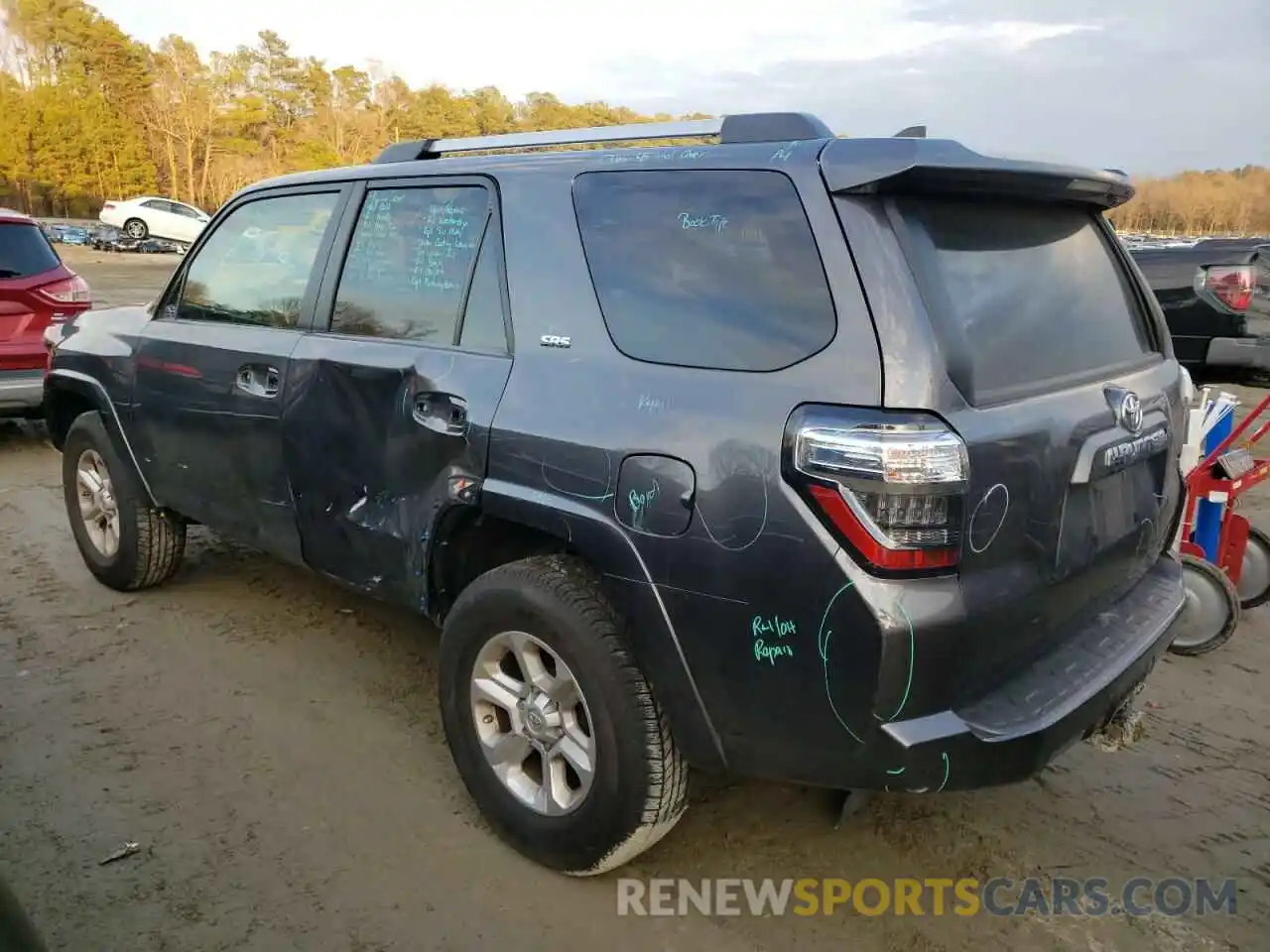 3 Photograph of a damaged car JTEBU5JR9L5778789 TOYOTA 4RUNNER 2020