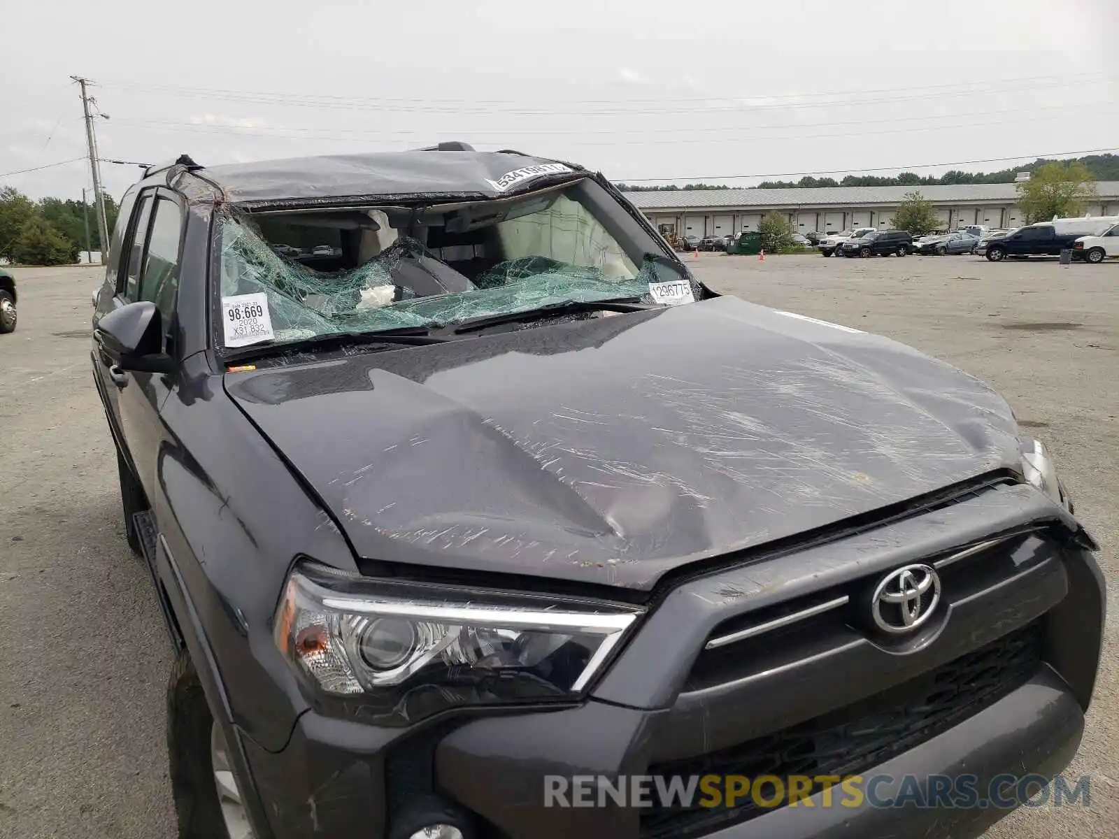 9 Photograph of a damaged car JTEBU5JR9L5781871 TOYOTA 4RUNNER 2020