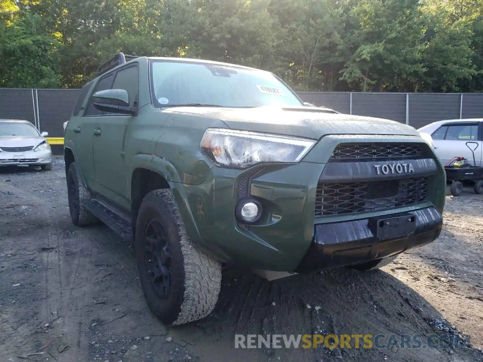 1 Фотография поврежденного автомобиля JTEBU5JR9L5782437 TOYOTA 4RUNNER 2020