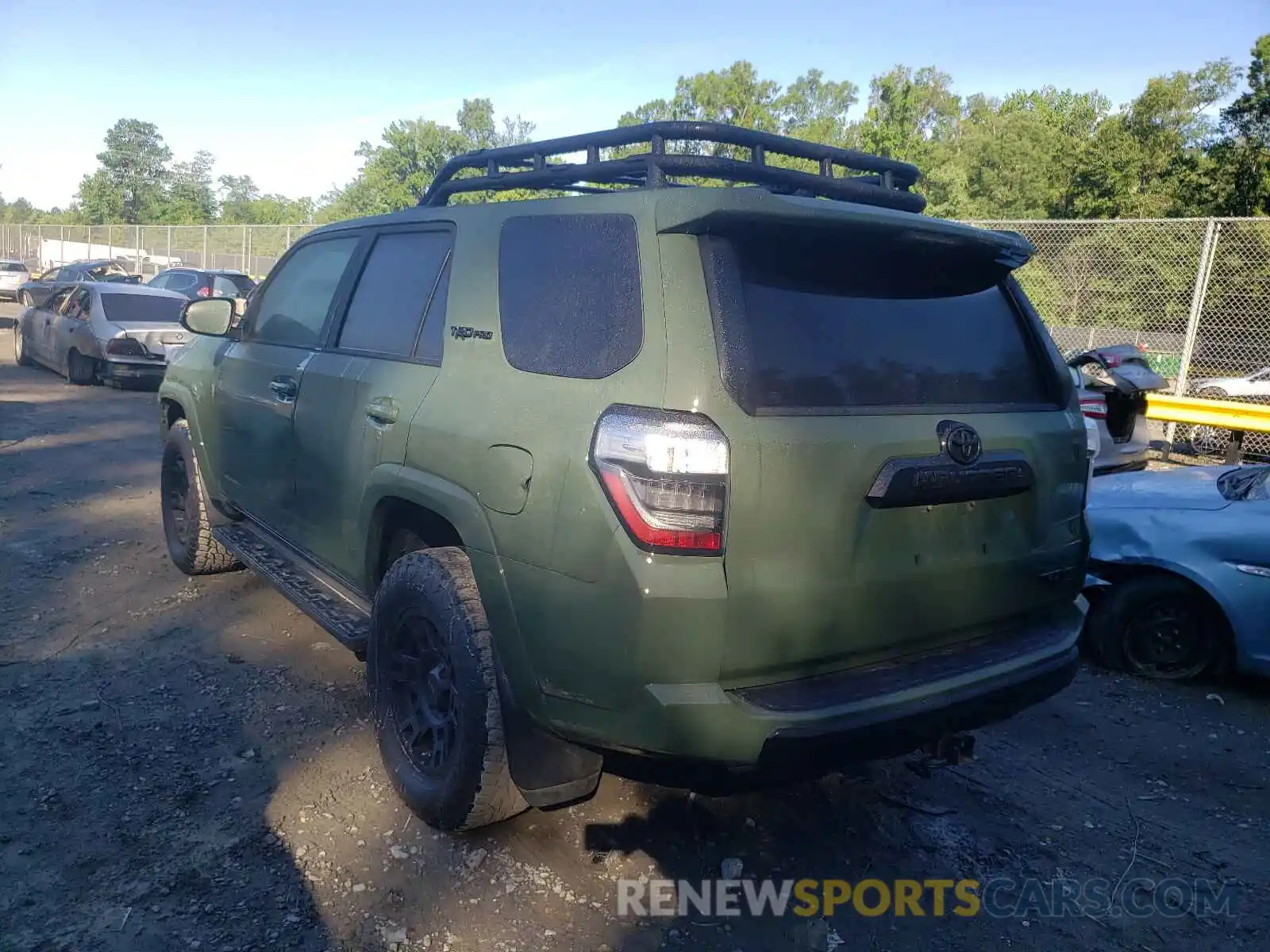 3 Photograph of a damaged car JTEBU5JR9L5782437 TOYOTA 4RUNNER 2020