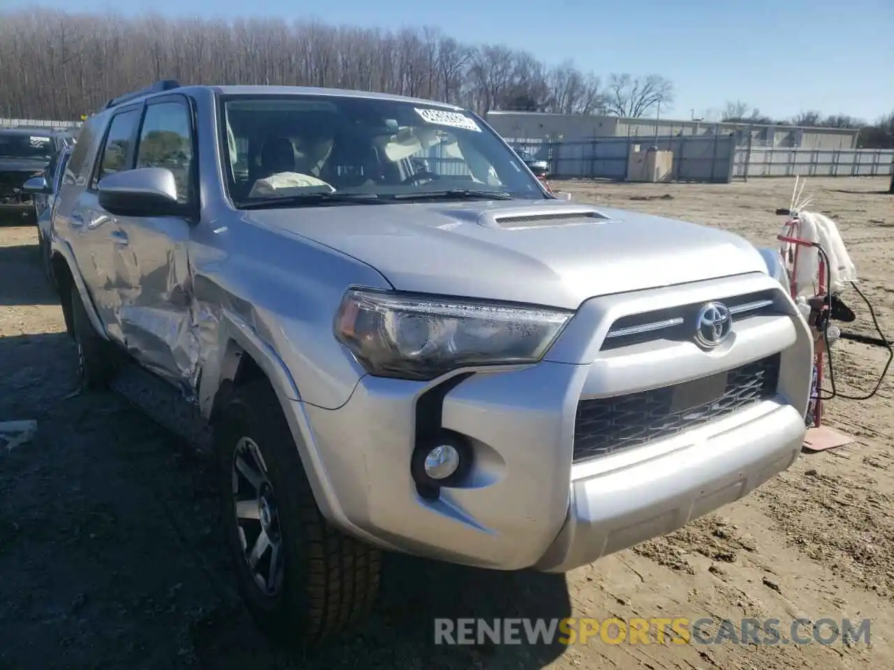 1 Photograph of a damaged car JTEBU5JR9L5783152 TOYOTA 4RUNNER 2020