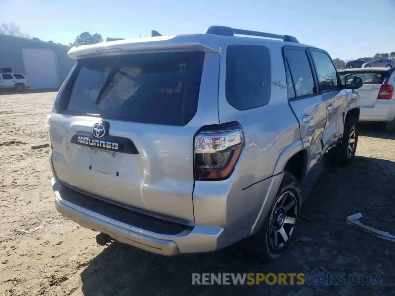 4 Photograph of a damaged car JTEBU5JR9L5783152 TOYOTA 4RUNNER 2020