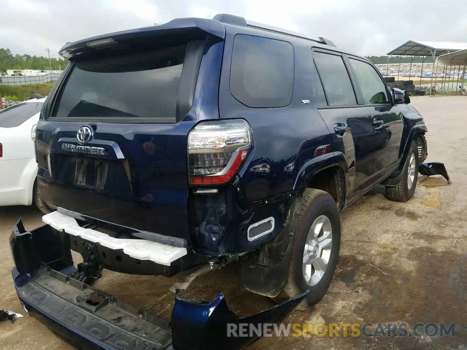 4 Photograph of a damaged car JTEBU5JR9L5783779 TOYOTA 4RUNNER 2020