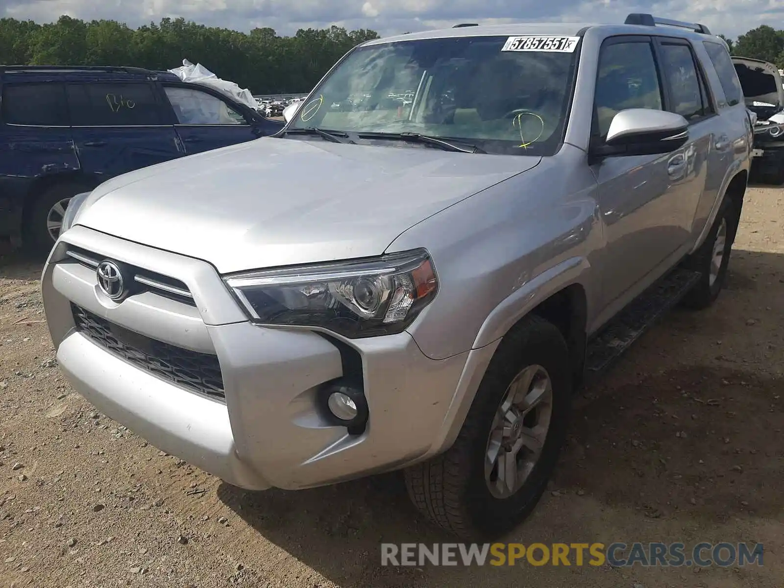 2 Photograph of a damaged car JTEBU5JR9L5786908 TOYOTA 4RUNNER 2020