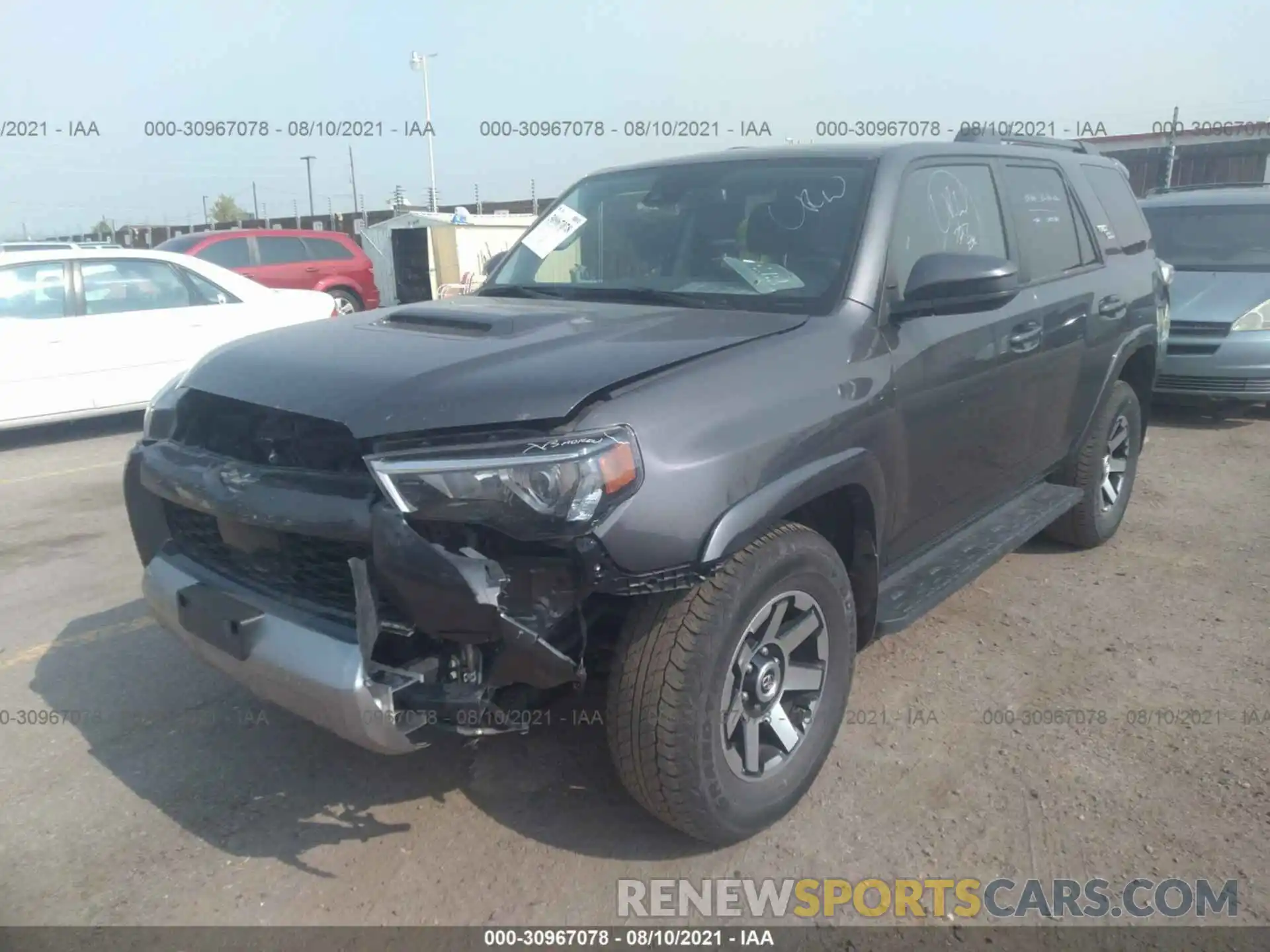 2 Photograph of a damaged car JTEBU5JR9L5788318 TOYOTA 4RUNNER 2020