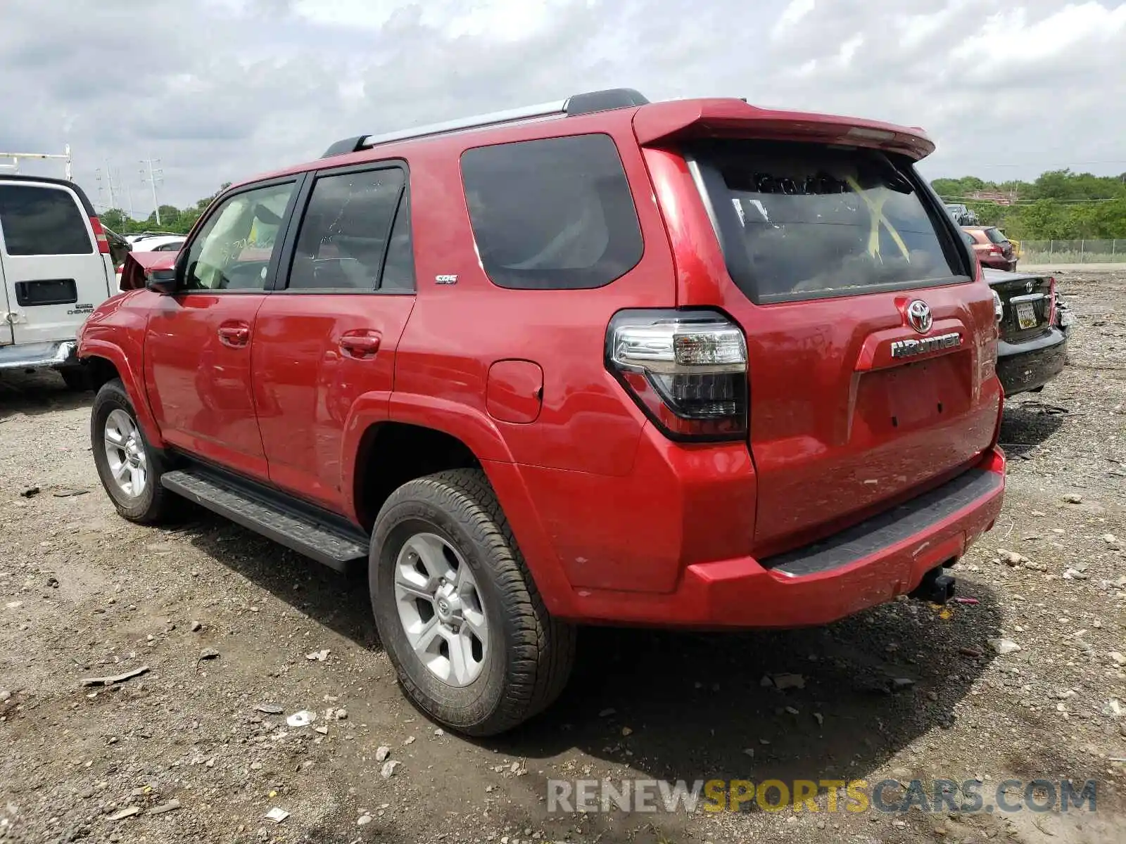 3 Photograph of a damaged car JTEBU5JR9L5789565 TOYOTA 4RUNNER 2020