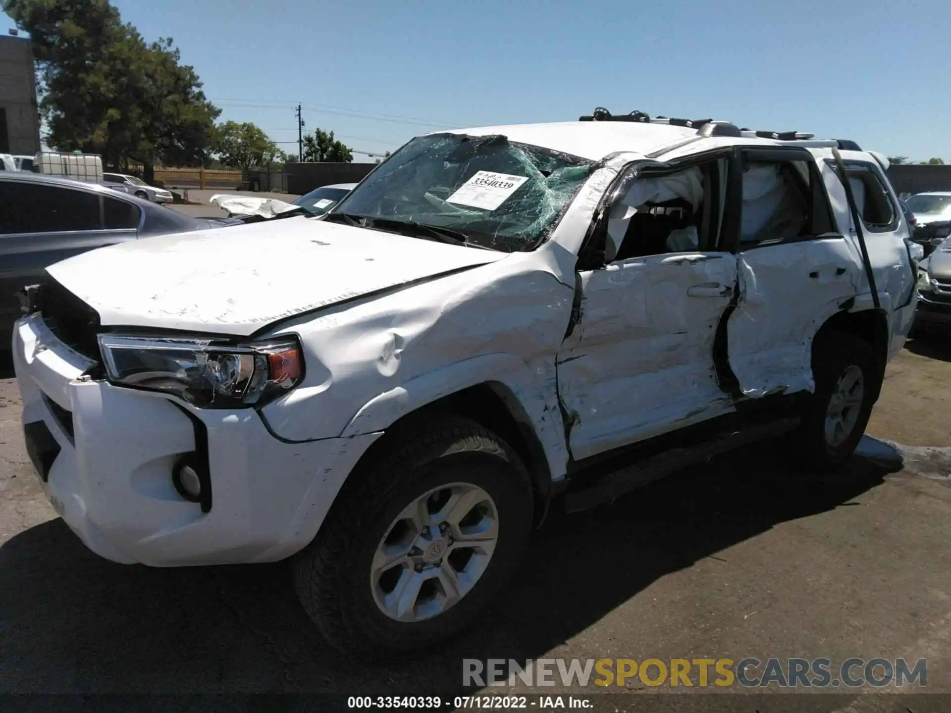 2 Photograph of a damaged car JTEBU5JR9L5790473 TOYOTA 4RUNNER 2020