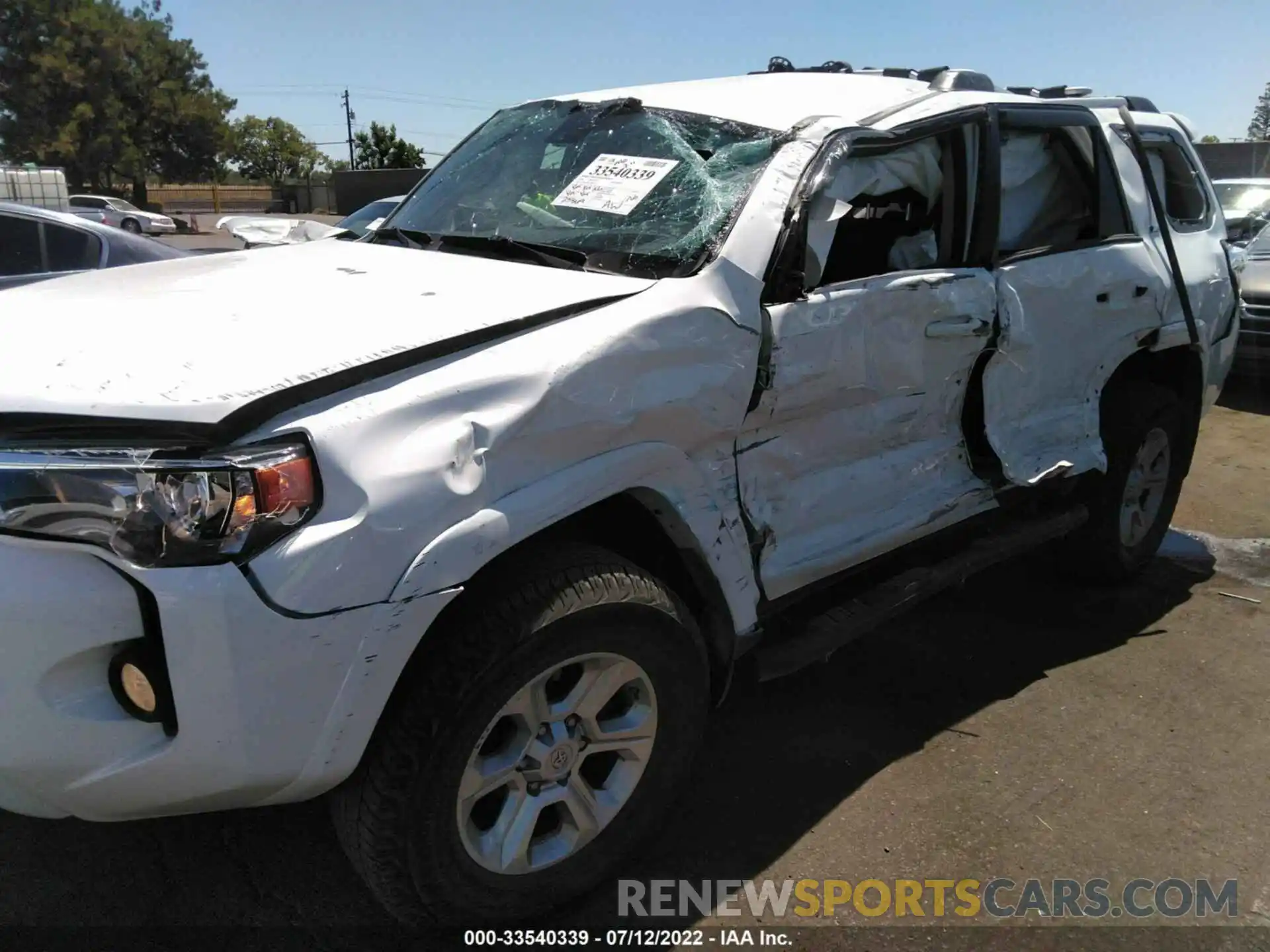 6 Photograph of a damaged car JTEBU5JR9L5790473 TOYOTA 4RUNNER 2020