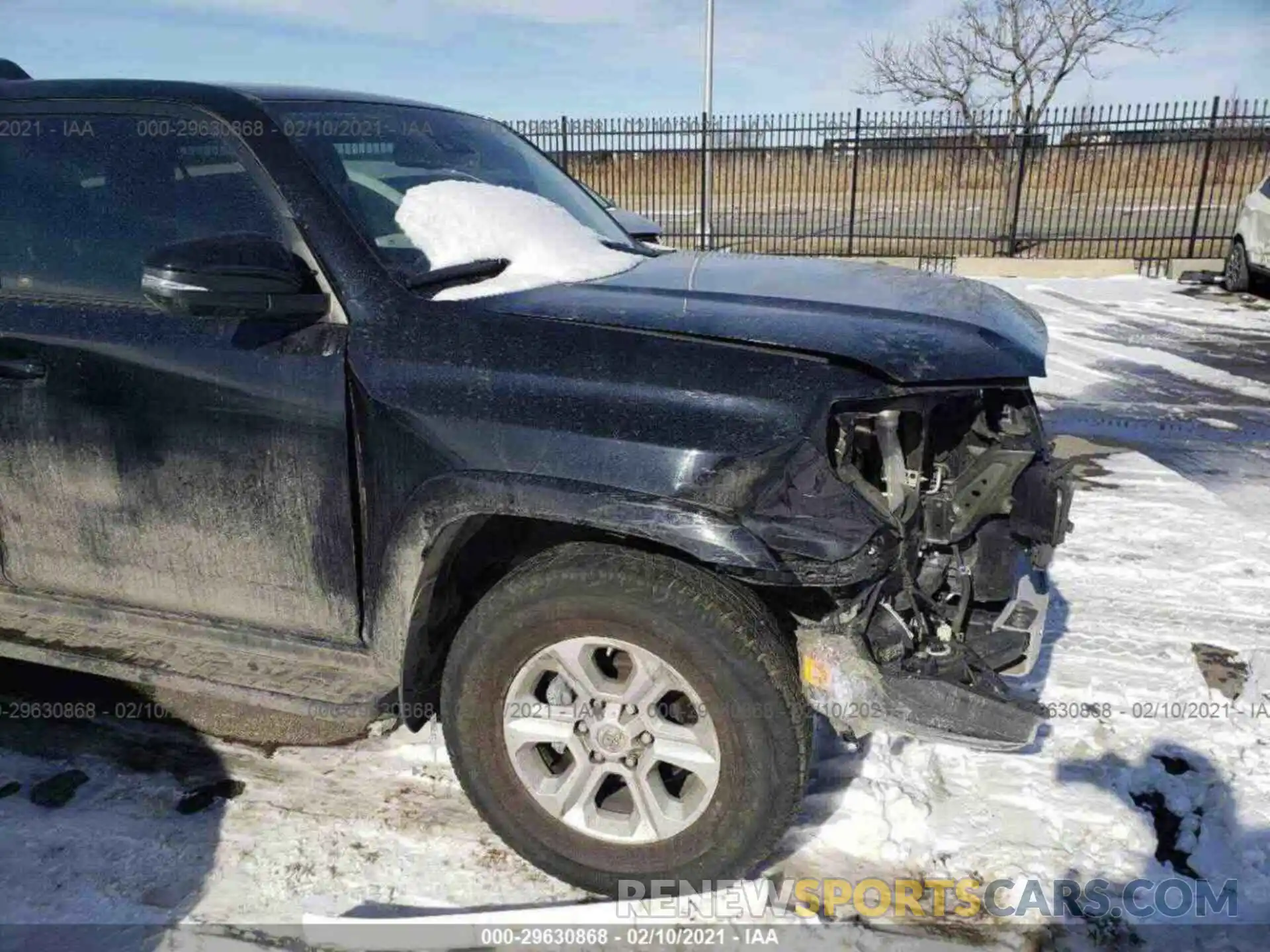 14 Photograph of a damaged car JTEBU5JR9L5791932 TOYOTA 4RUNNER 2020