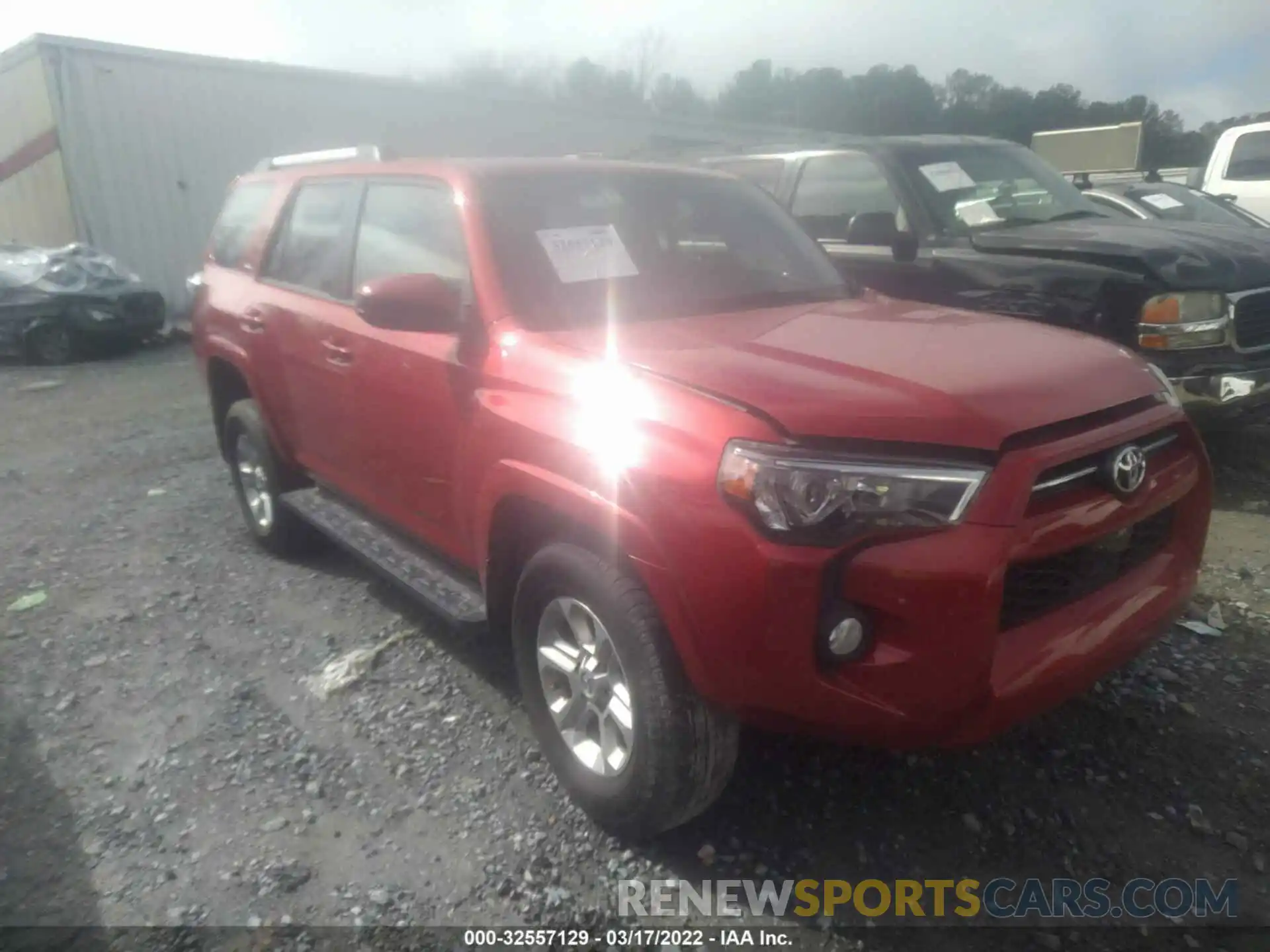 1 Photograph of a damaged car JTEBU5JR9L5796497 TOYOTA 4RUNNER 2020