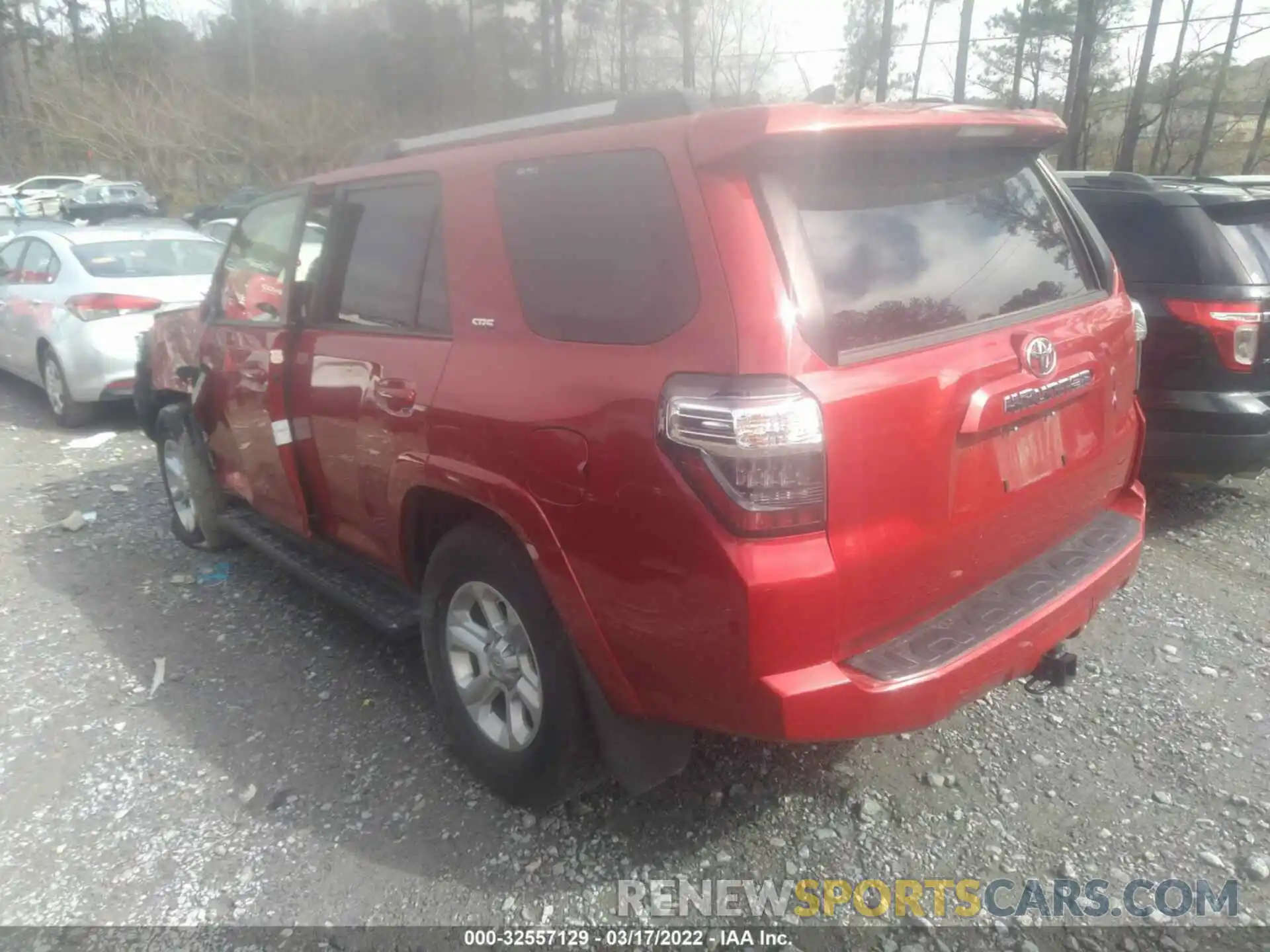 3 Photograph of a damaged car JTEBU5JR9L5796497 TOYOTA 4RUNNER 2020