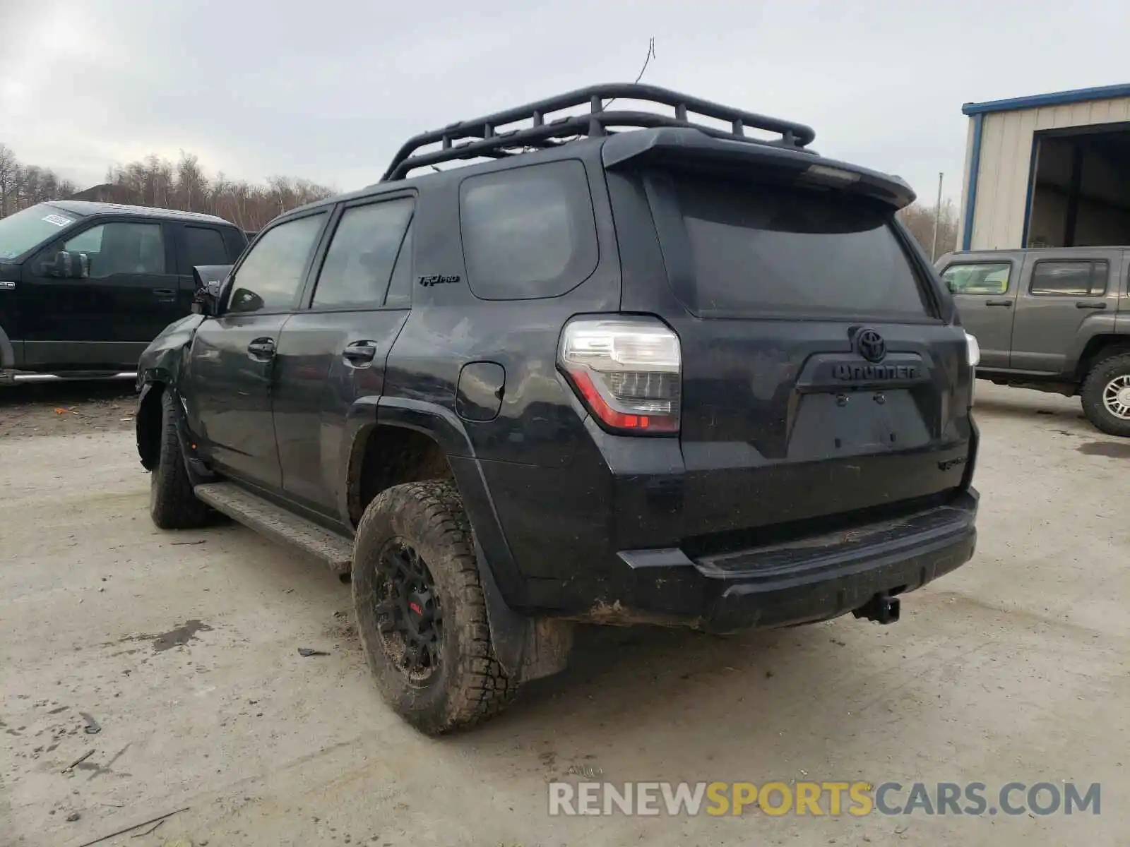 3 Фотография поврежденного автомобиля JTEBU5JR9L5808244 TOYOTA 4RUNNER 2020