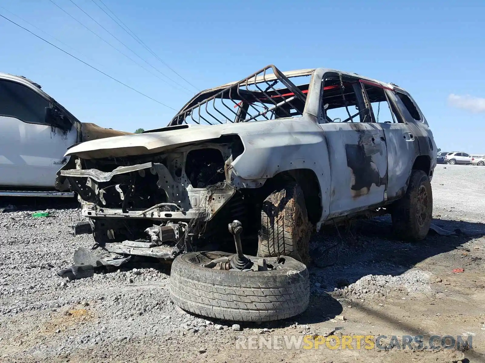 2 Photograph of a damaged car JTEBU5JR9L5809507 TOYOTA 4RUNNER 2020