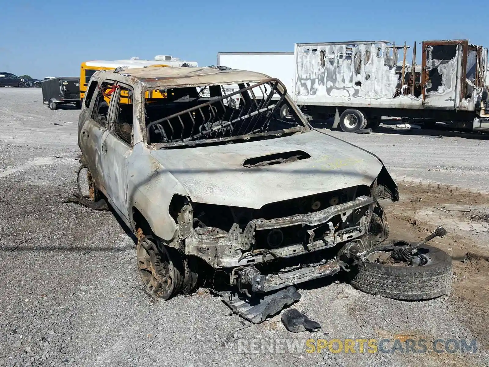 9 Photograph of a damaged car JTEBU5JR9L5809507 TOYOTA 4RUNNER 2020