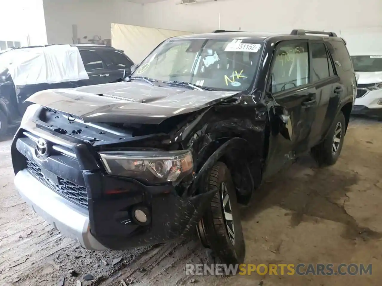 2 Photograph of a damaged car JTEBU5JR9L5810446 TOYOTA 4RUNNER 2020