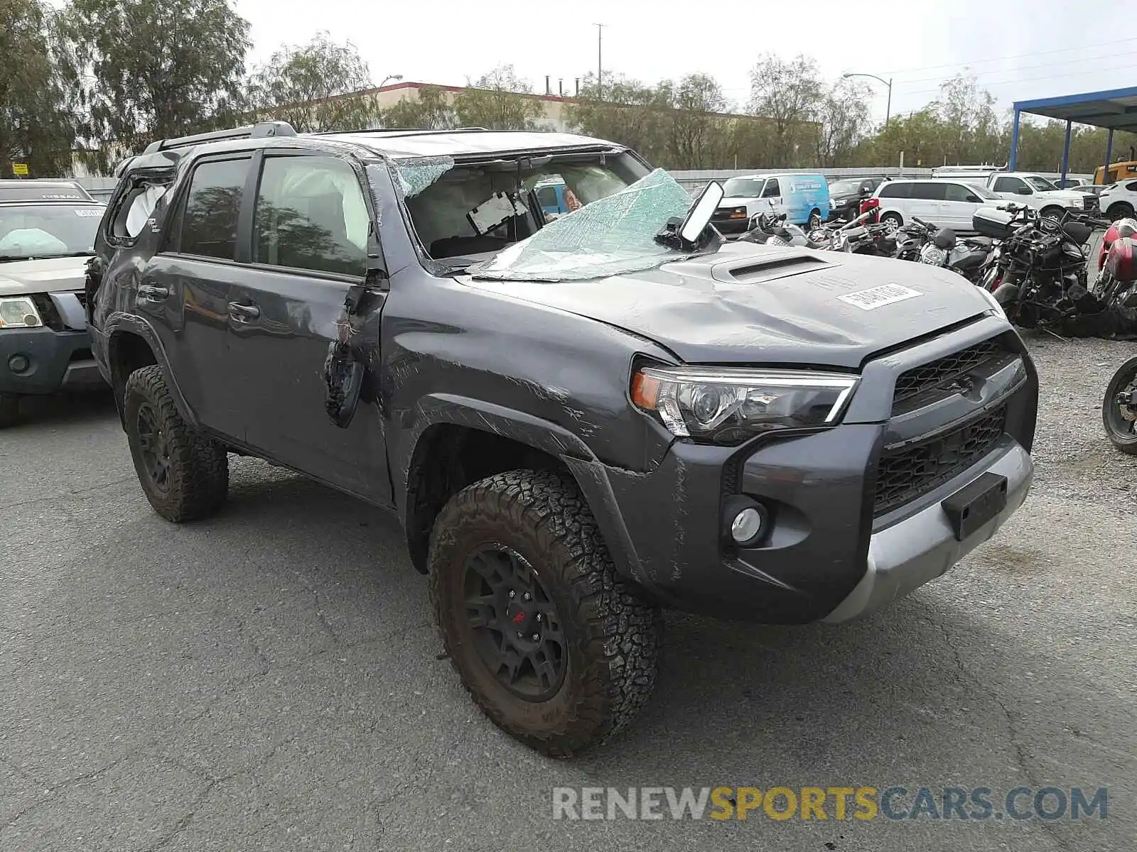 1 Photograph of a damaged car JTEBU5JR9L5812116 TOYOTA 4RUNNER 2020