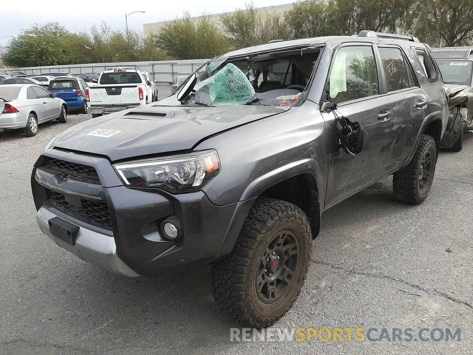 2 Photograph of a damaged car JTEBU5JR9L5812116 TOYOTA 4RUNNER 2020