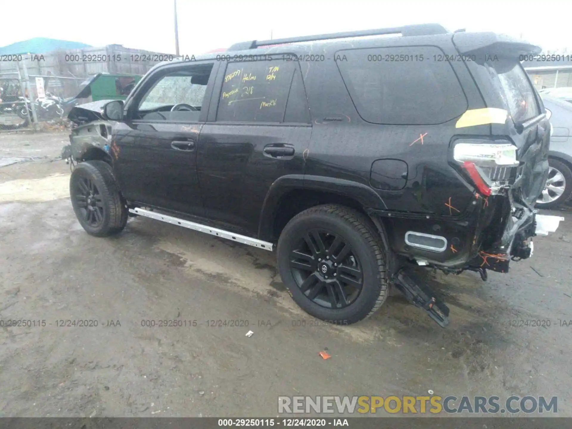 3 Фотография поврежденного автомобиля JTEBU5JR9L5815548 TOYOTA 4RUNNER 2020