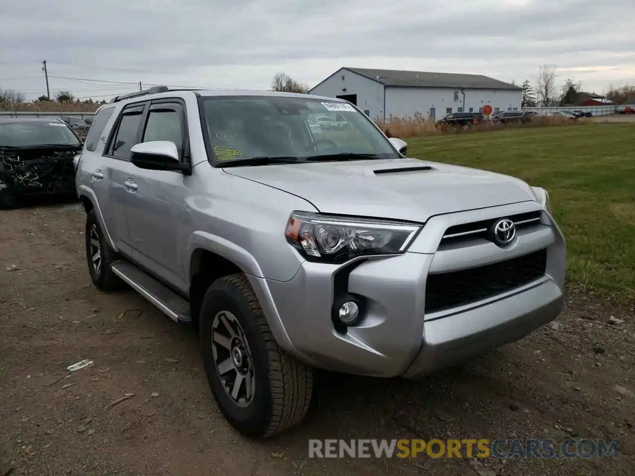 1 Photograph of a damaged car JTEBU5JR9L5815937 TOYOTA 4RUNNER 2020