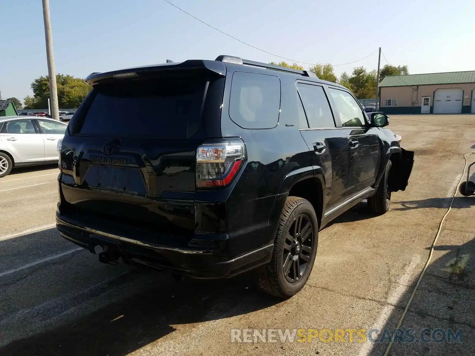 4 Photograph of a damaged car JTEBU5JR9L5816165 TOYOTA 4RUNNER 2020