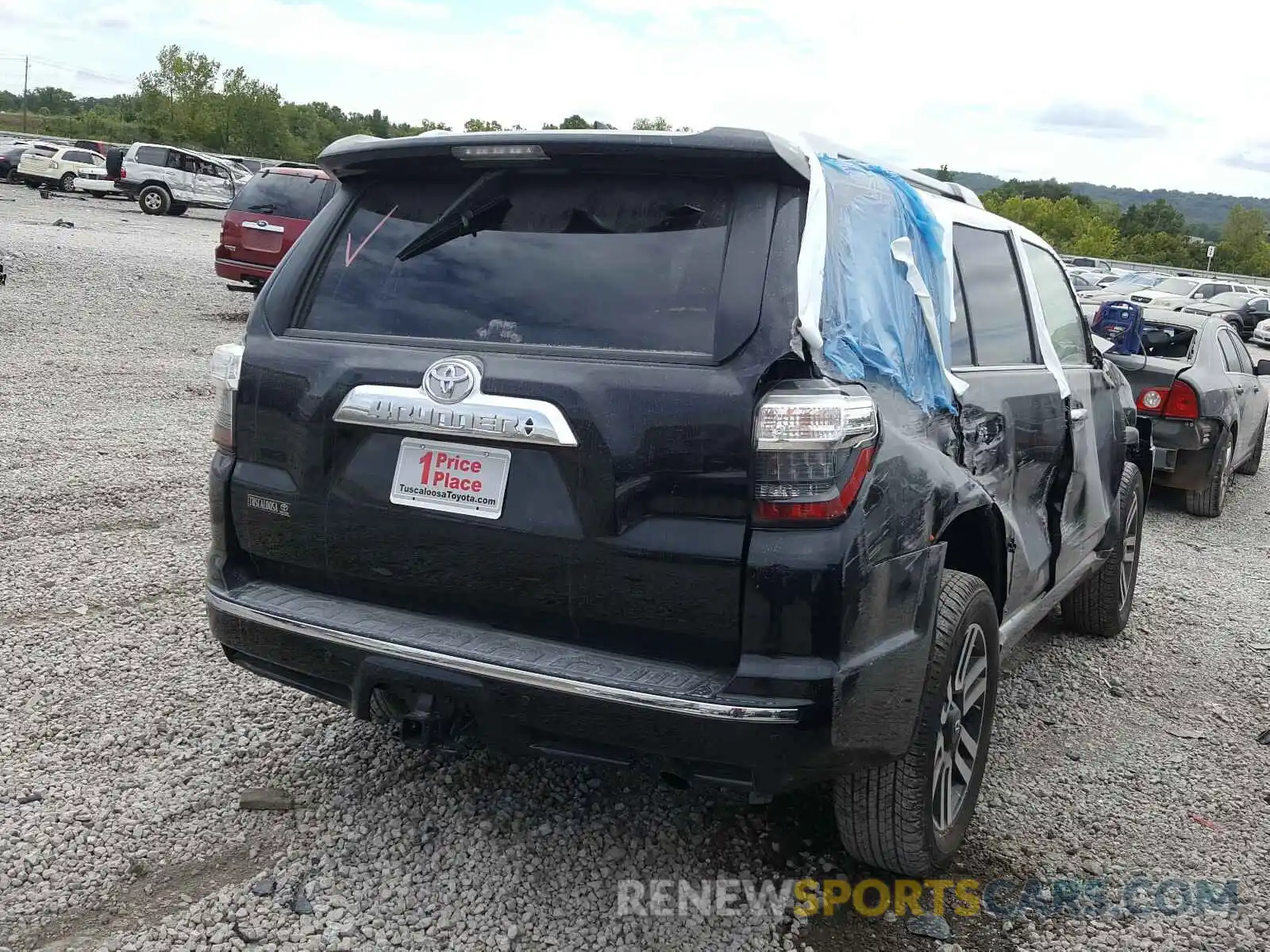 4 Photograph of a damaged car JTEBU5JR9L5817672 TOYOTA 4RUNNER 2020