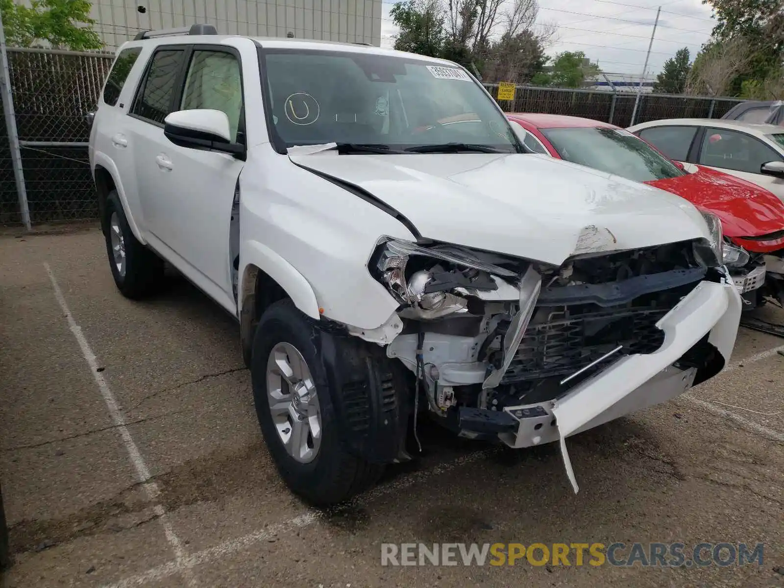 1 Photograph of a damaged car JTEBU5JR9L5819101 TOYOTA 4RUNNER 2020