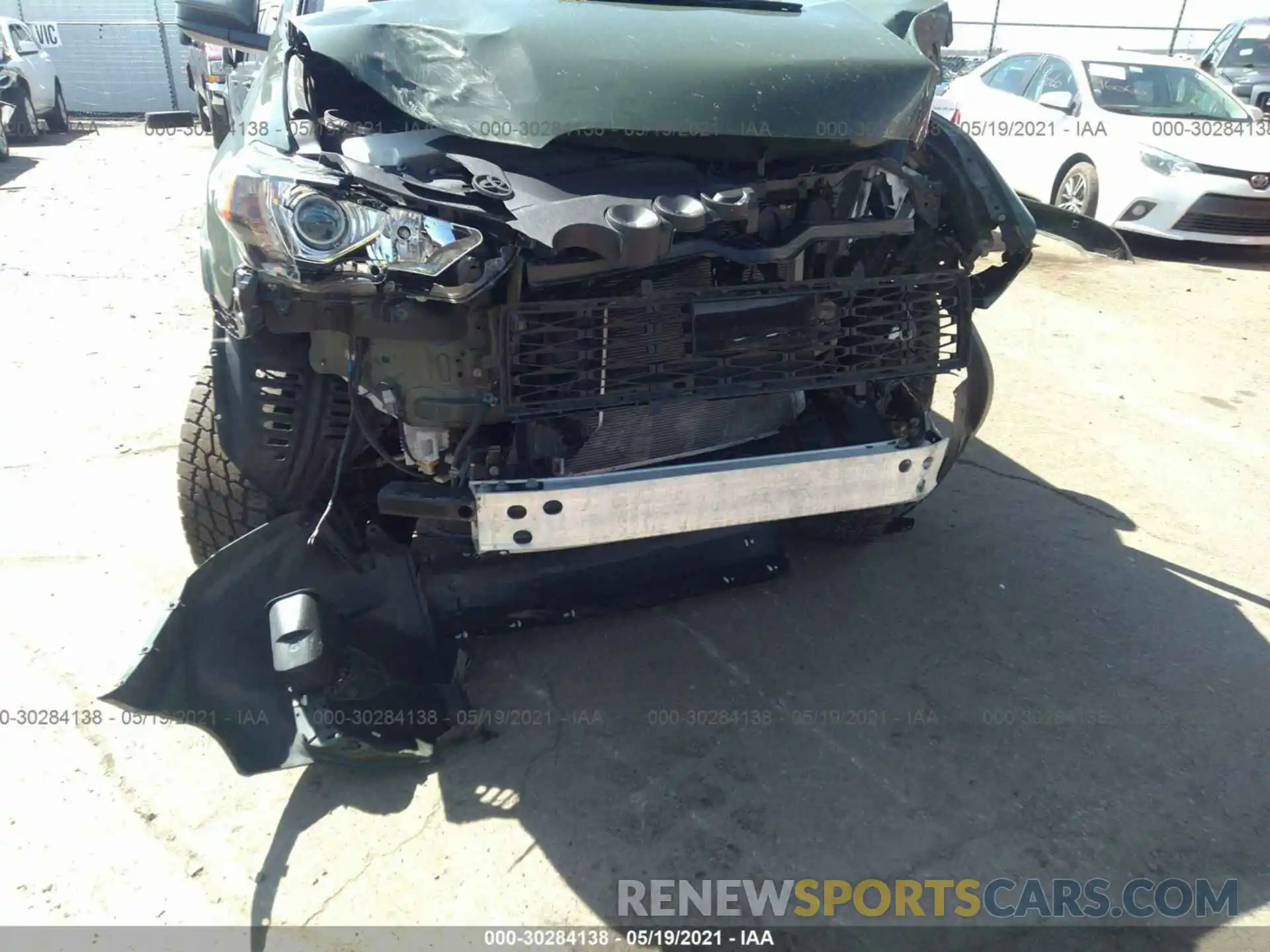 6 Photograph of a damaged car JTEBU5JR9L5821401 TOYOTA 4RUNNER 2020