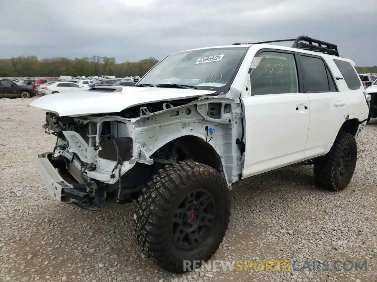 2 Photograph of a damaged car JTEBU5JR9L5824766 TOYOTA 4RUNNER 2020