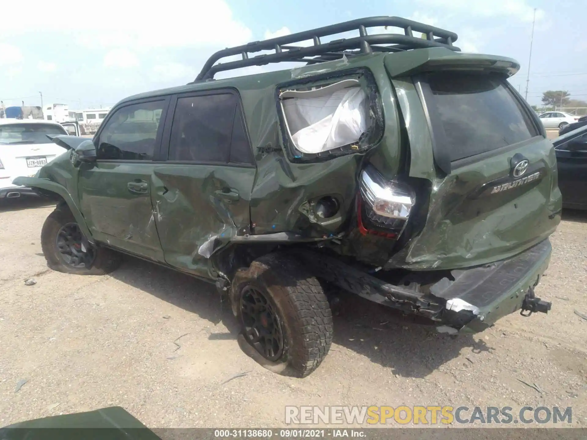 3 Фотография поврежденного автомобиля JTEBU5JR9L5826596 TOYOTA 4RUNNER 2020