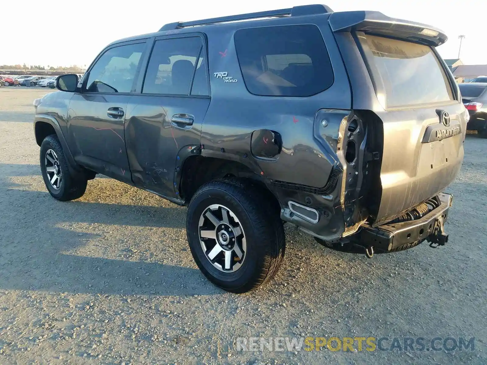 3 Photograph of a damaged car JTEBU5JR9L5830521 TOYOTA 4RUNNER 2020